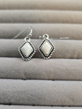 Sterling Silver White Stone Diamond-Shaped Drop Earrings